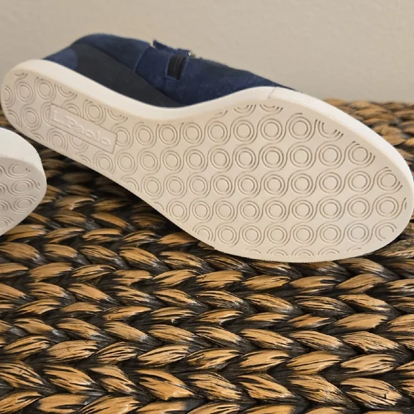 Linea Paolo - Stylish Blue Wedge Ankle Boots - Picture 2 of 8